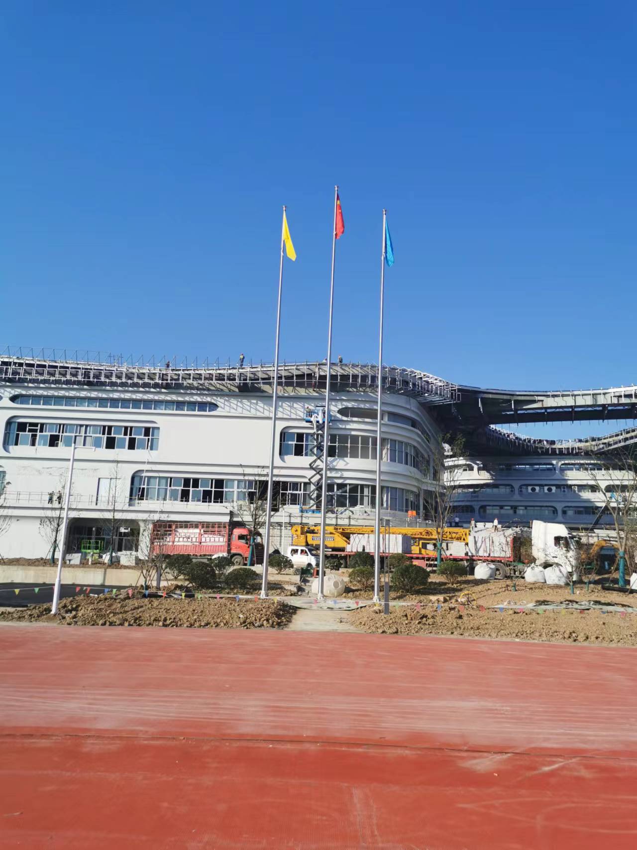 �Ϸ��е�һ�ЌW�|У�^(q��)